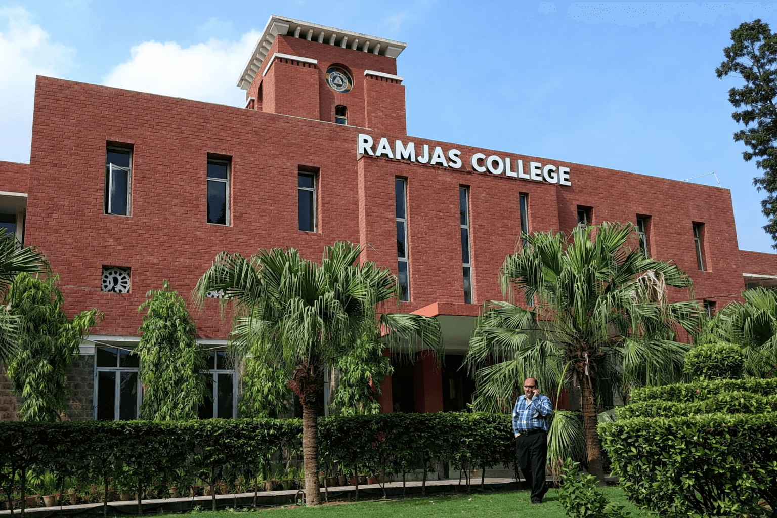 Verified PGs and student housing near Ramjas College, North Campus Delhi